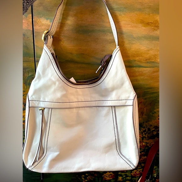 HOBO Handbags - HOBO INTERNATIONAL LATTE "FORTUNE" SHOULDER HANDBAG.